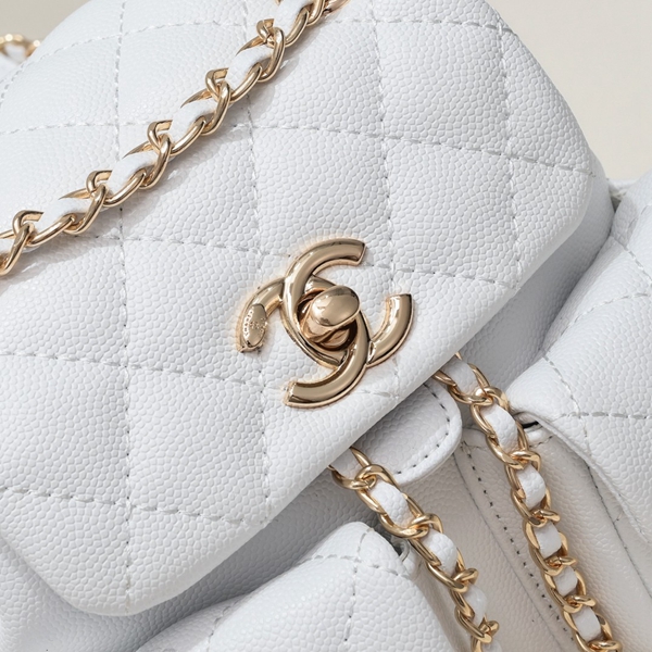 シャネルバッグ素材ディテール